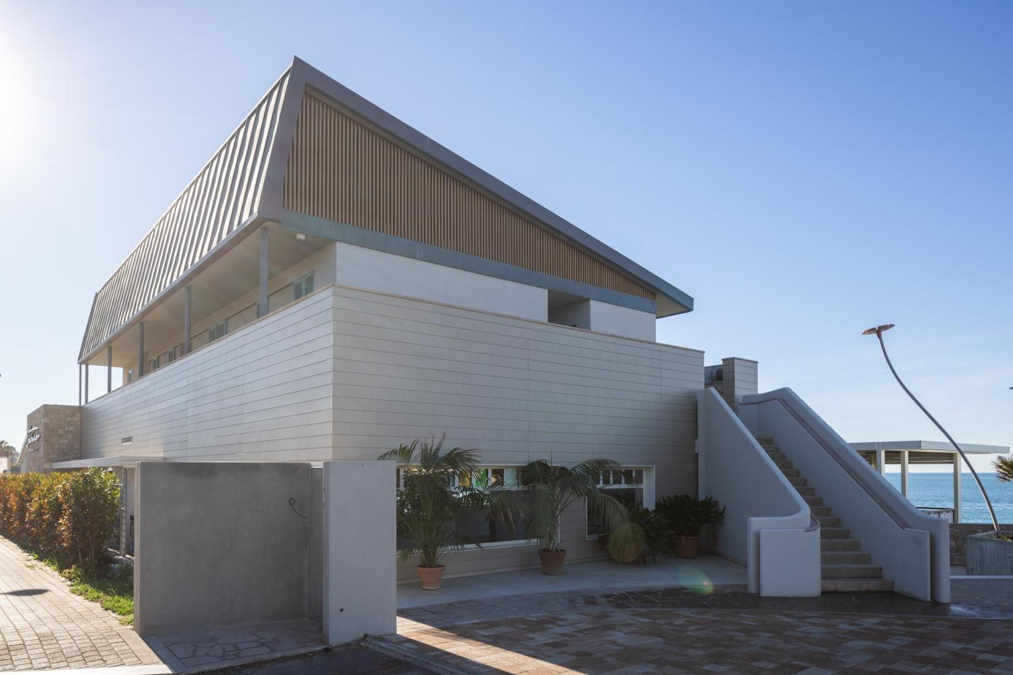Le Suites Sul Mare Di Esterina Civitavecchia Exteriör bild