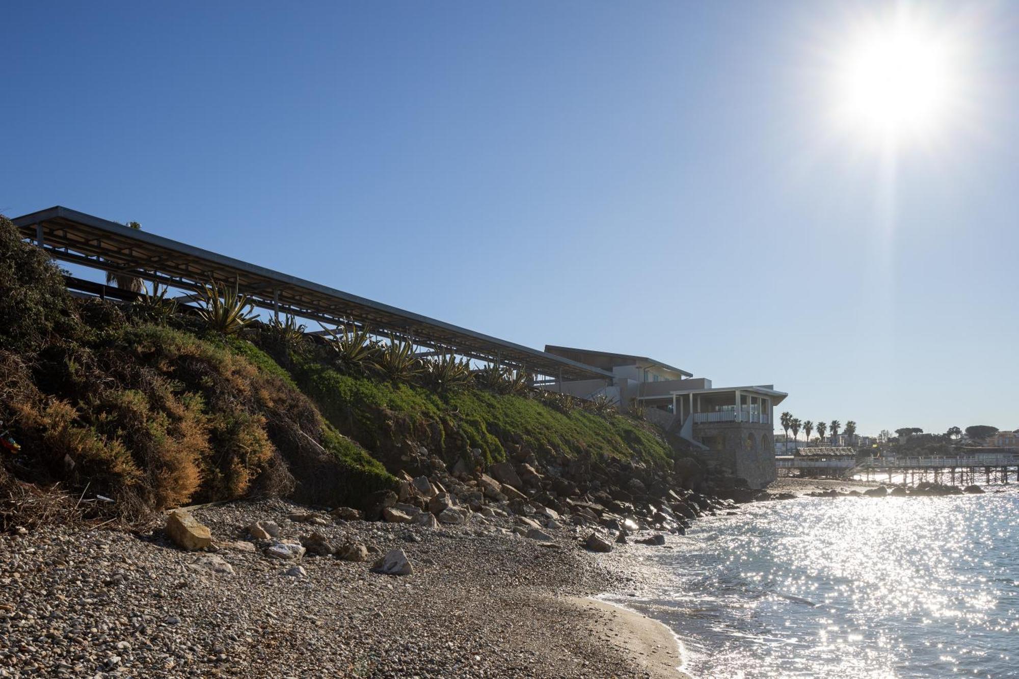 Le Suites Sul Mare Di Esterina Civitavecchia Exteriör bild