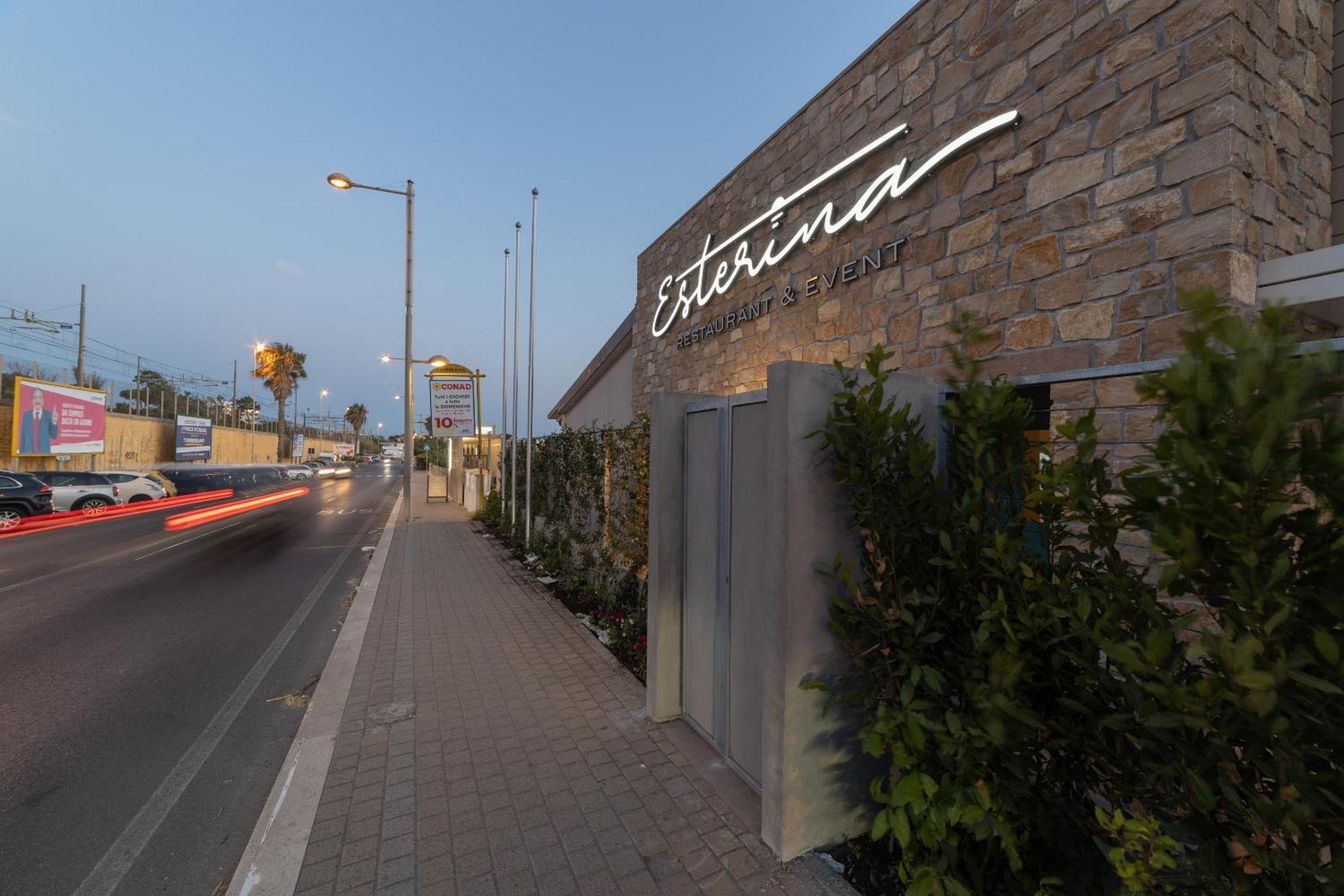 Le Suites Sul Mare Di Esterina Civitavecchia Exteriör bild