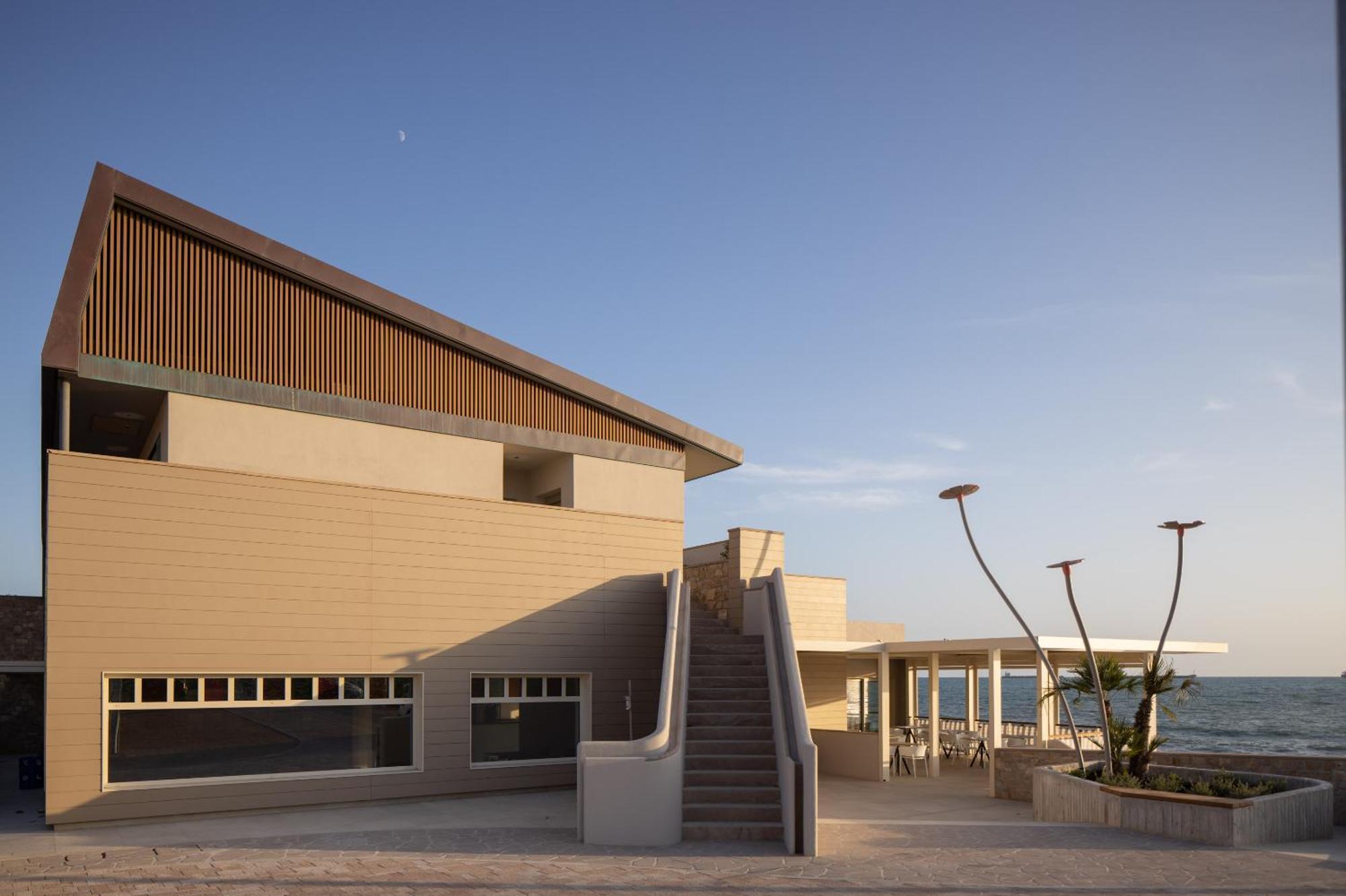 Le Suites Sul Mare Di Esterina Civitavecchia Exteriör bild