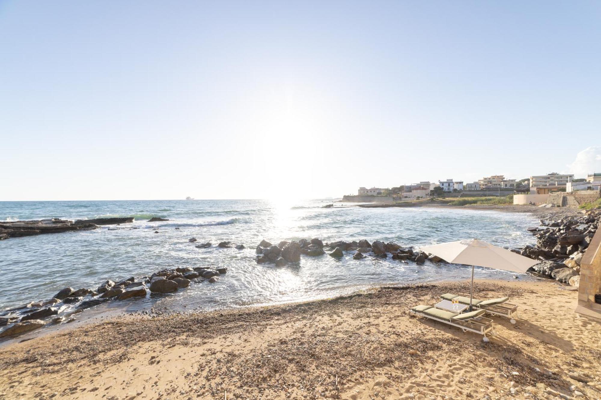 Le Suites Sul Mare Di Esterina Civitavecchia Exteriör bild
